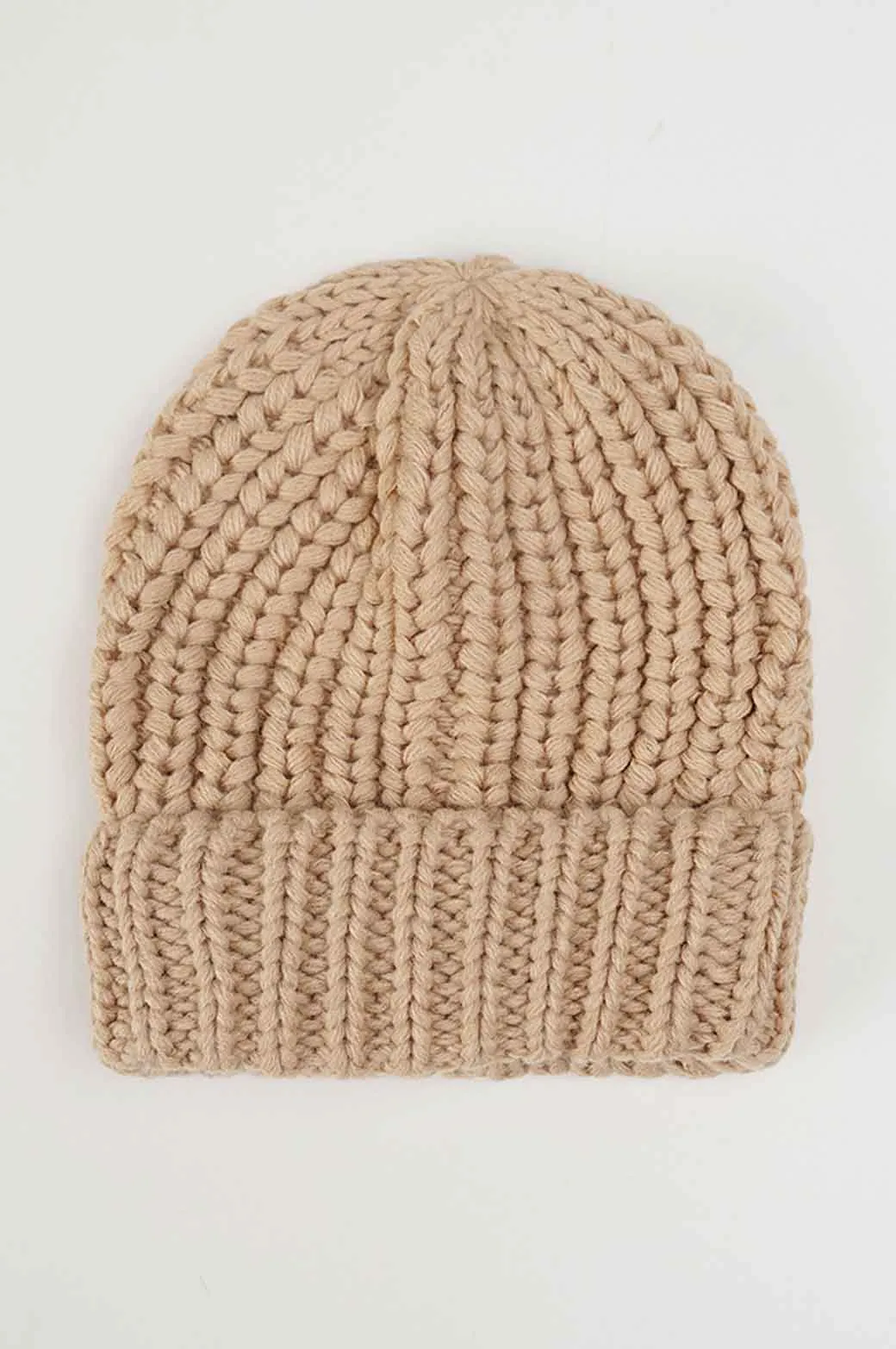 KNITTED BEANIE