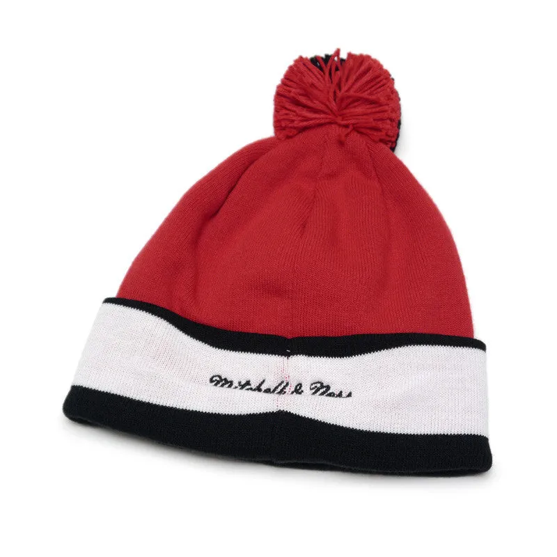 Vintage Bulls Mitchell & Ness Block Pom Beanie Red/Black